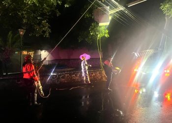 Atiende la SEPRAC reportes de emergencia tras intensas lluvias
