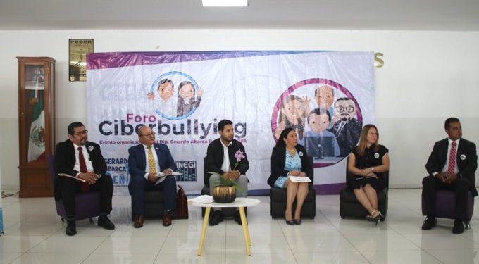 Diputado Gerardo Abarca y TUJPA organizan foro contra el Ciberbullying