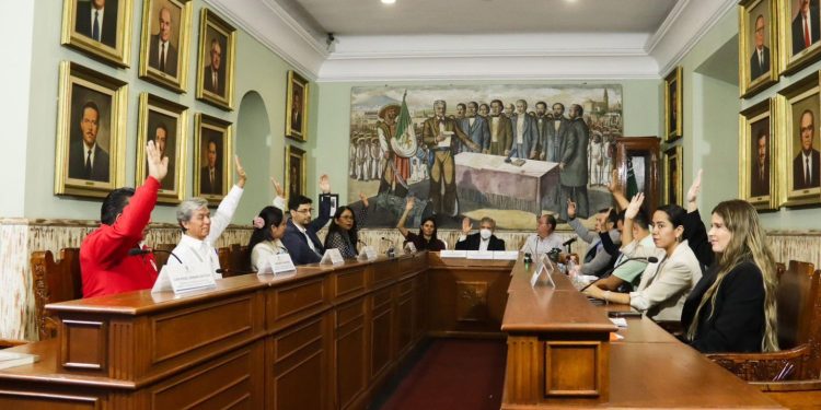 Cabildo de Cuernavaca aprueba nuevas pensiones y proyecta mejoras para jubilados