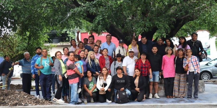 El Dip. Gerardo Abarca escucha preocupaciones ambientales en Acapantzingo