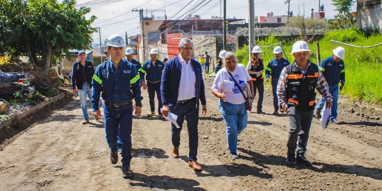 Transforman Calle Vieja en Lomas de Tzompantle con obra integral