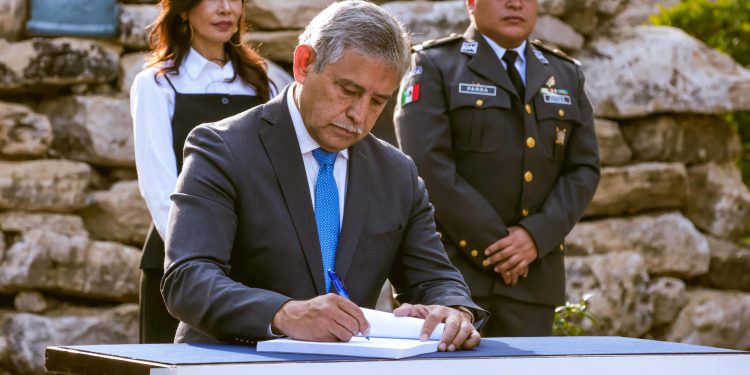 José Luis Urióstegui impulsa valores cívicos desde el corazón de Cuernavaca