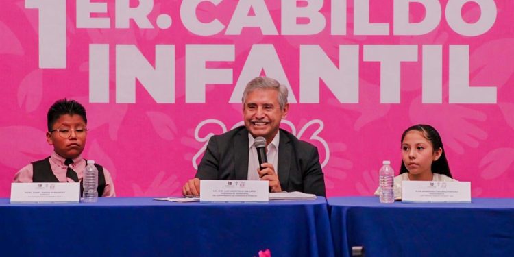 Niños toman el mando del gobierno en Cabildo Infantil Cuernavaca