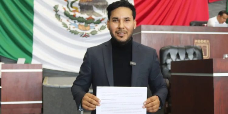Diputado Gerardo Abarca Peña presenta iniciativa en el Congreso de Morelos para sancionar la siembra de pruebas.