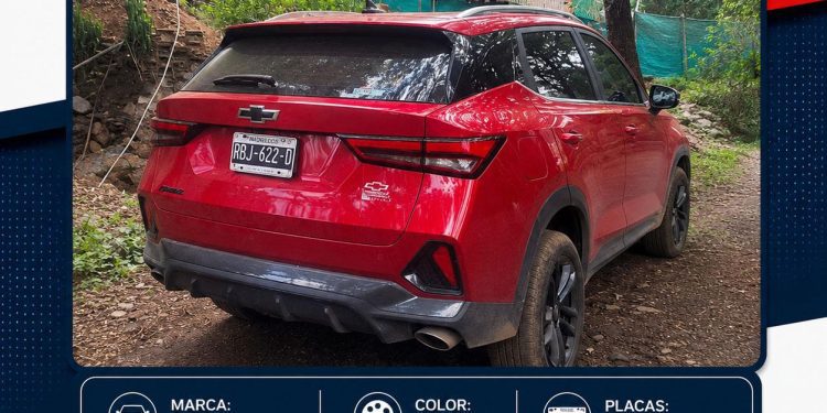 Recuperan camioneta robada con apoyo del C4 en Cuernavaca