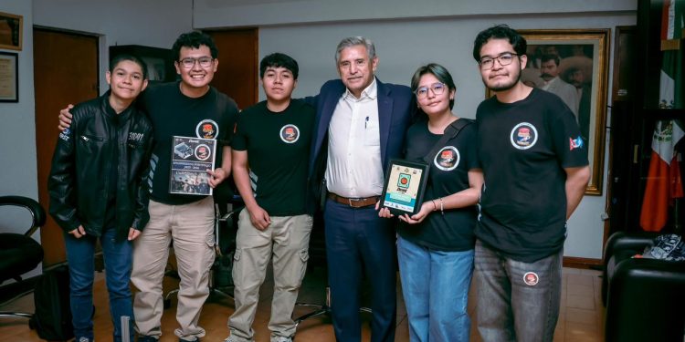 Robótica en Cuernavaca impulsa talento juvenil ganador