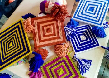 Taller de Tejido Huichol impulsa cultura y autoempleo