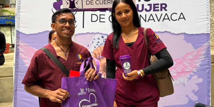 Instituto de la Mujer promueve prevención y salud mental en feria familiar