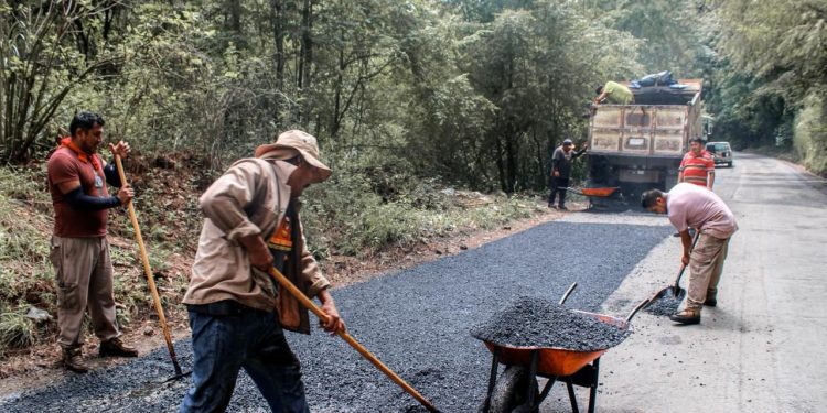 Cuernavaca refuerza mantenimiento vial en zona norte
