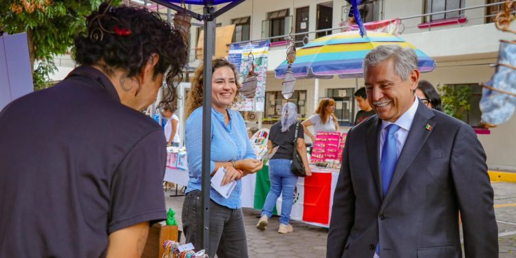 Emprendedores morelenses llegan a sede Papagayo