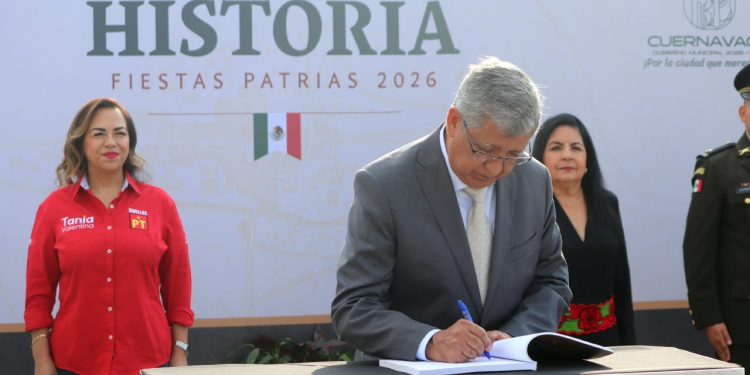 Fiestas Patrias: Congreso de Morelos realiza Honores a la Bandera