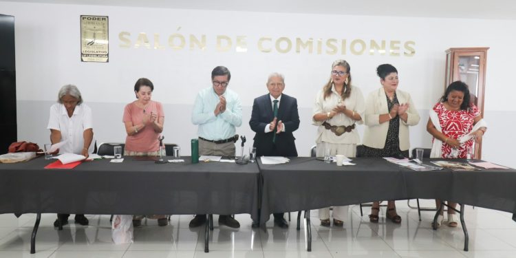 Mujeres fortalecen la crónica y memoria de Morelos