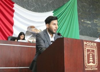 Banquetas: proponen que quien las dañe las repare