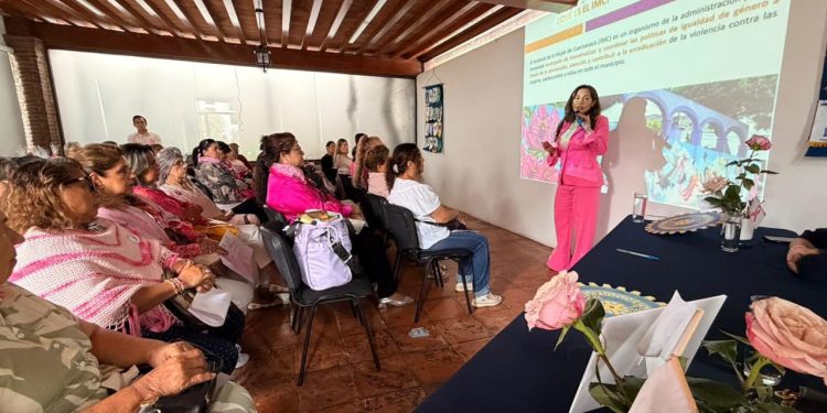 Cuernavaca inicia el Mes Rosa con acciones de prevención