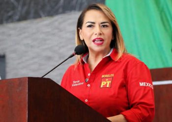Tania Valentina impulsa regulación de celulares en escuelas