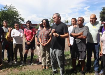 Rafael Reyes gestiona mantenimiento de unidad deportiva en Jiutepec