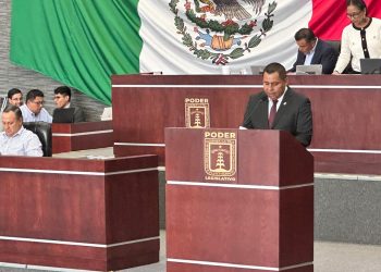 Sergio Omar Livera propone proteger a animales comunitarios